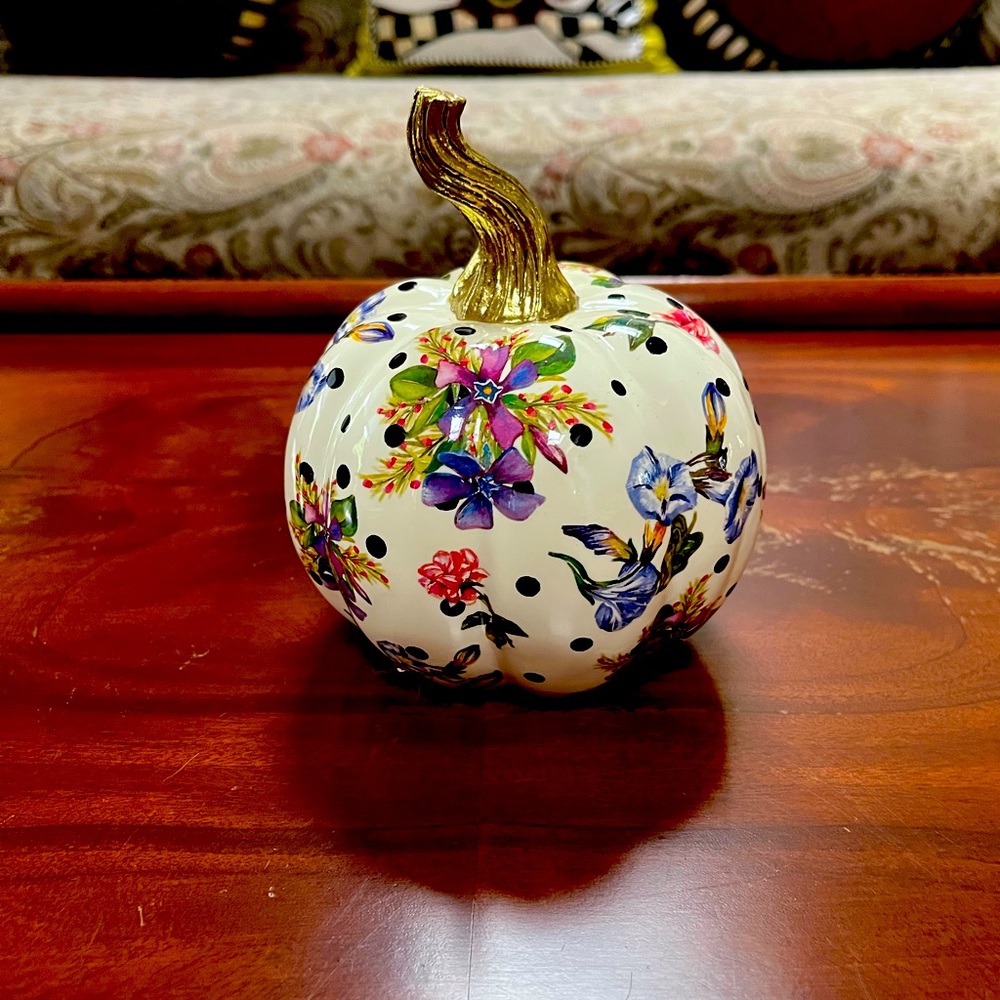 NEW Mackenzie Childs White Flower Market Mini Floral Pumpkin with Gold Stem